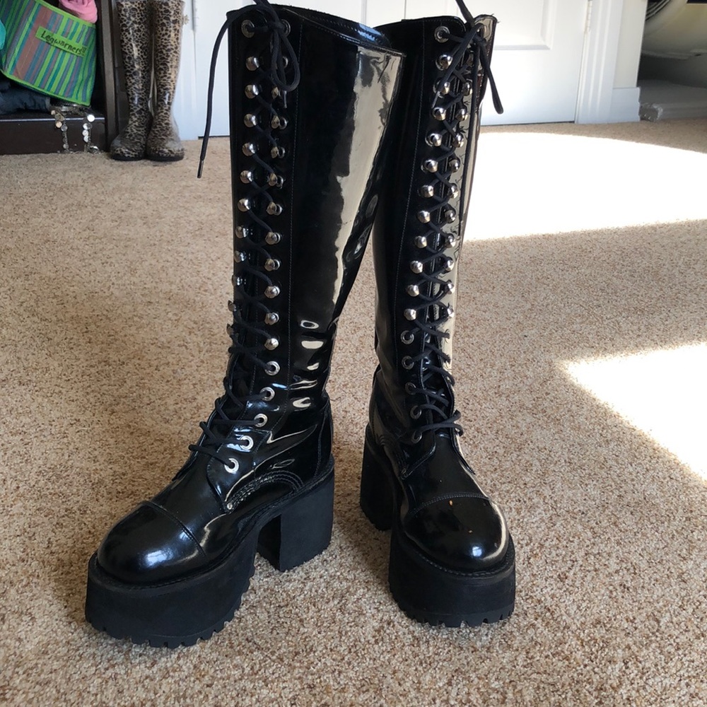 Real patent leather Muro combat boots